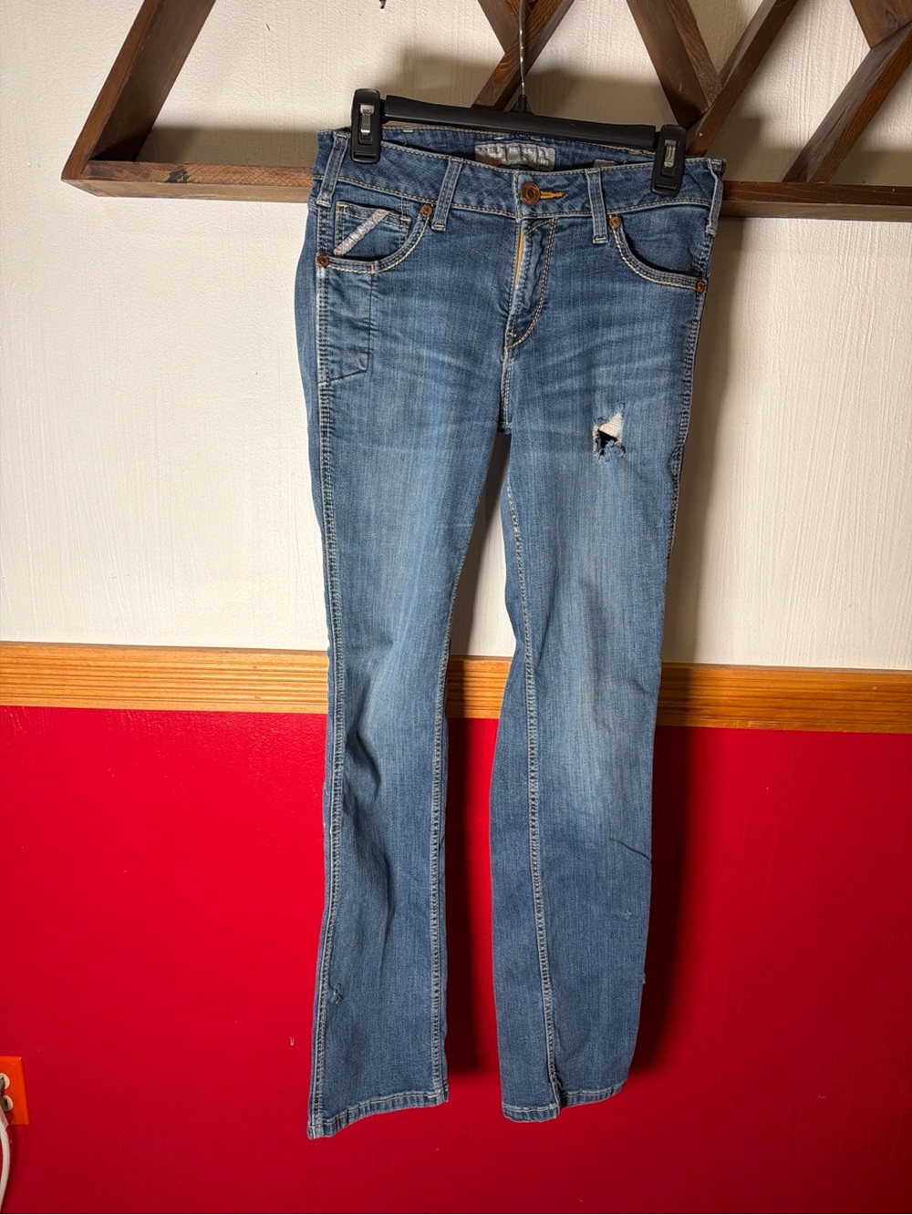 ARIAT 28R Light Blue Straight Leg Women's Jeans
